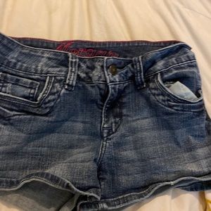 Delia’s kids shorts